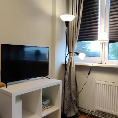 Apartman A Small Cozy Nest With Free Parking! *